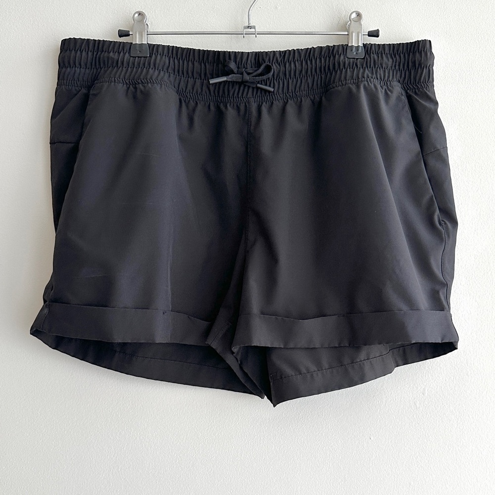90 Degree by Reflex Women's Black Running Cuffed Shorts, Size XL